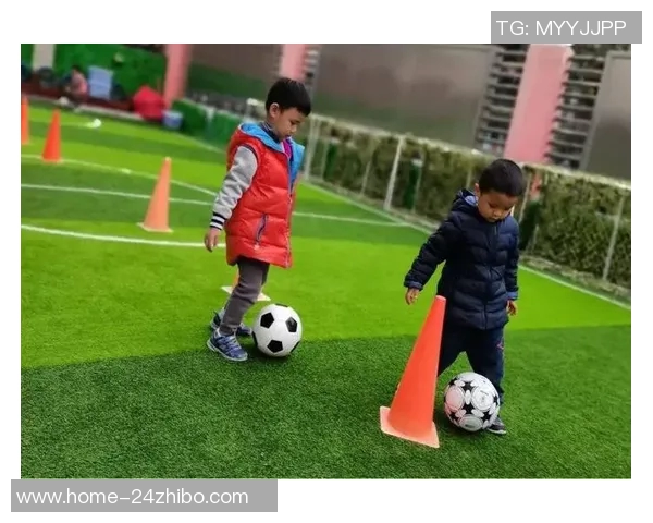 幼儿足球游戏的乐趣与技巧探索让孩子们在运动中快乐成长